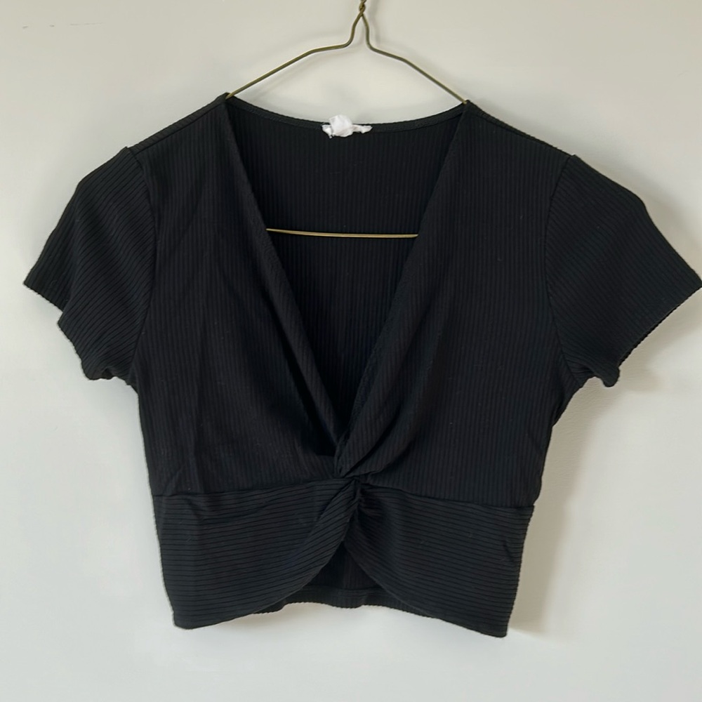 Garage Twist Front Cropped Tee